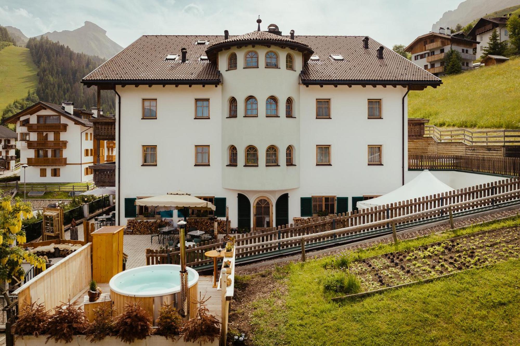 Hotel Alpenrose Arabba Exteriör bild